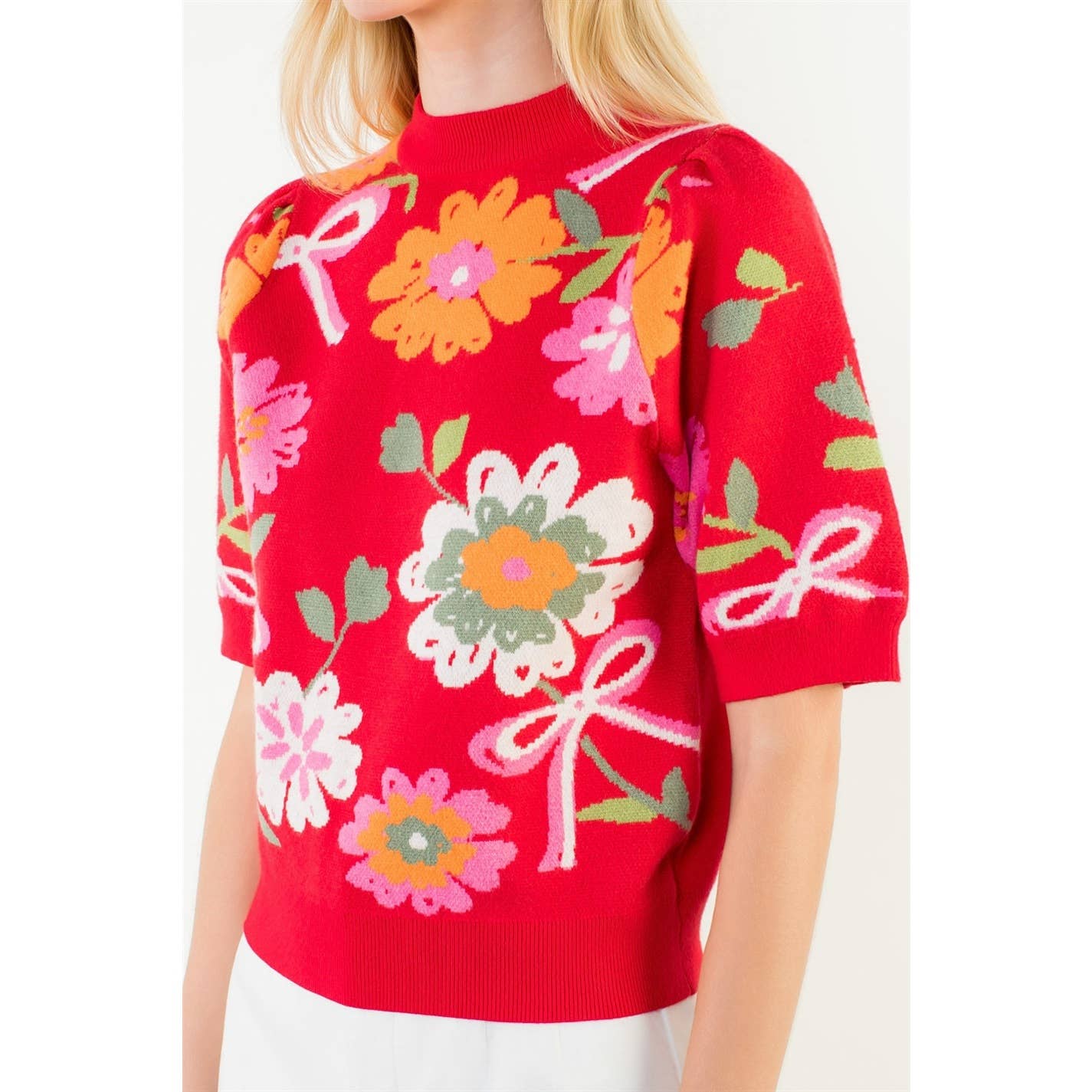 Short Sleeve Floral Detail Knit Top in poppin' Red